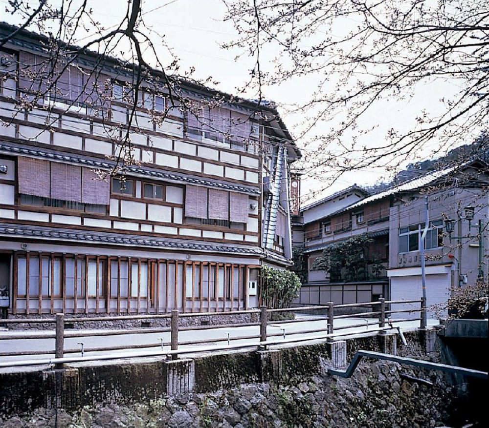 丰冈市 千年之泉日式旅馆酒店 外观 照片